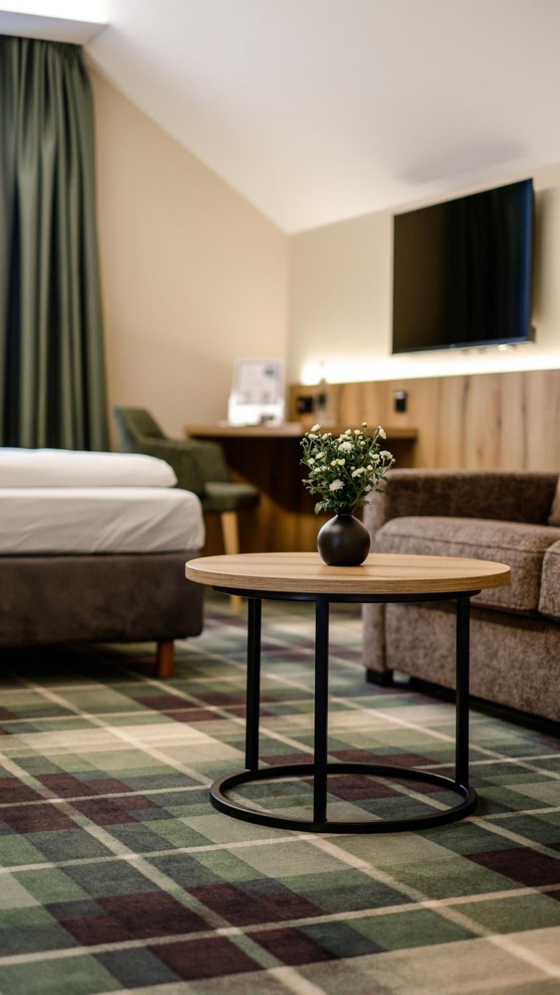 Hotel Restaurant Erber Ismaning Zewnętrze zdjęcie