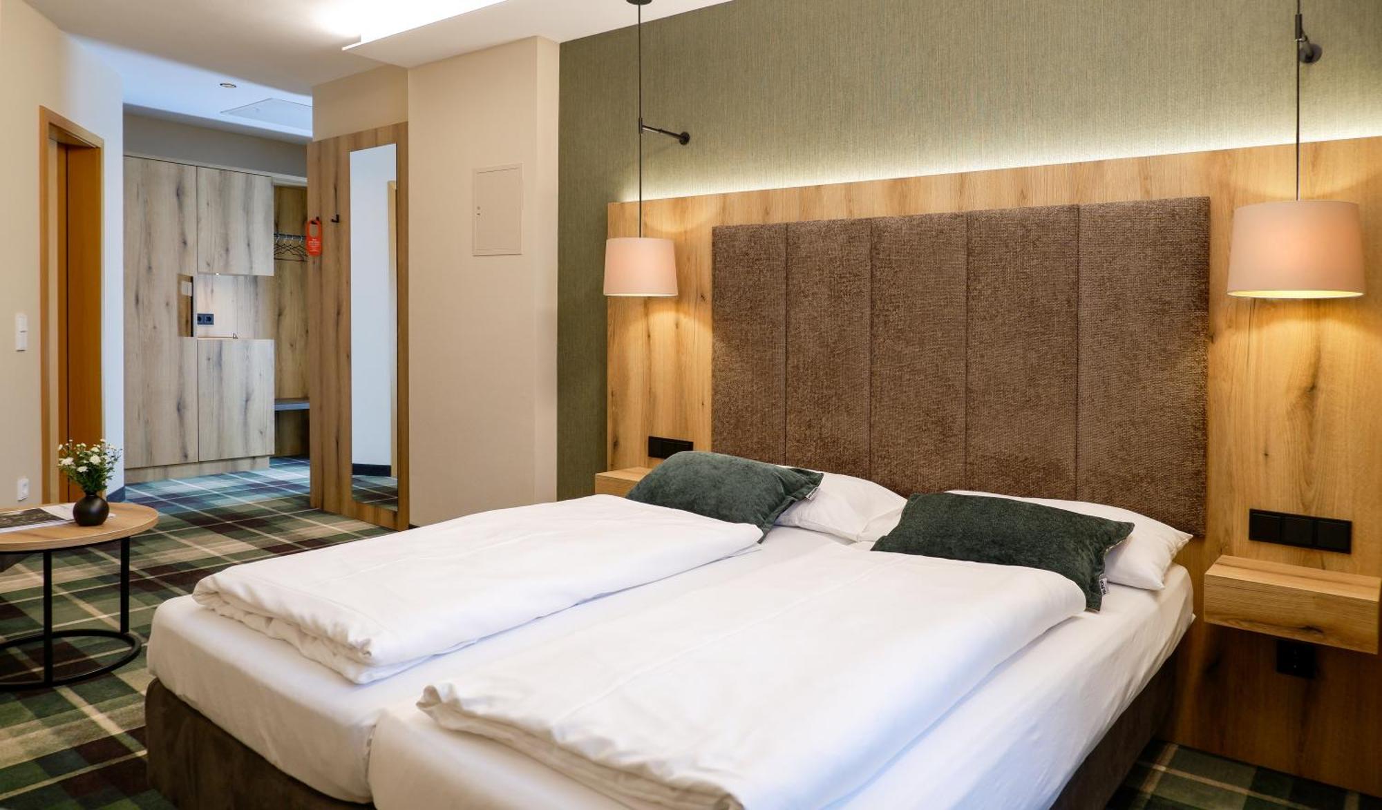 Hotel Restaurant Erber Ismaning Zewnętrze zdjęcie