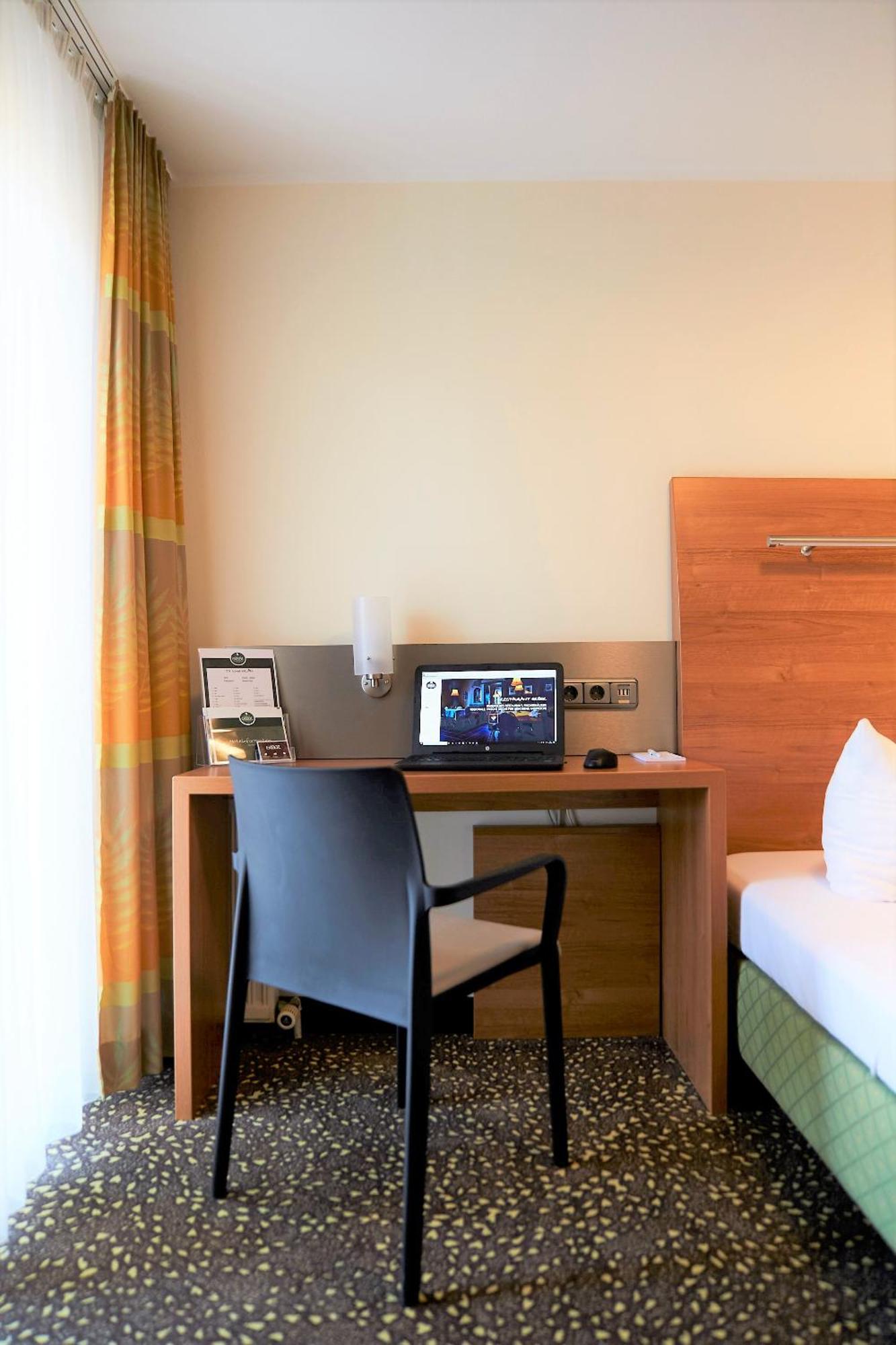Hotel Restaurant Erber Ismaning Zewnętrze zdjęcie