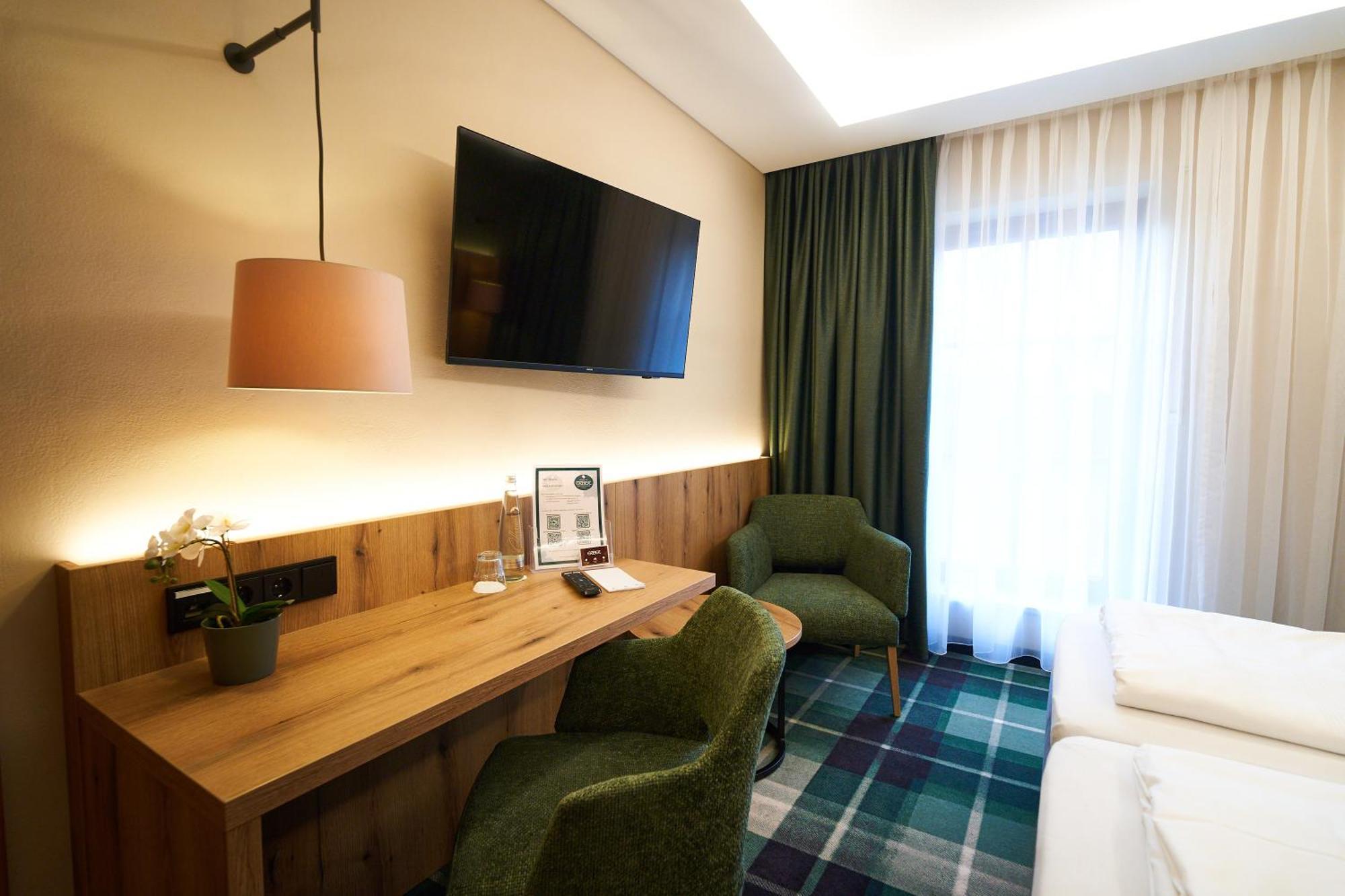 Hotel Restaurant Erber Ismaning Zewnętrze zdjęcie