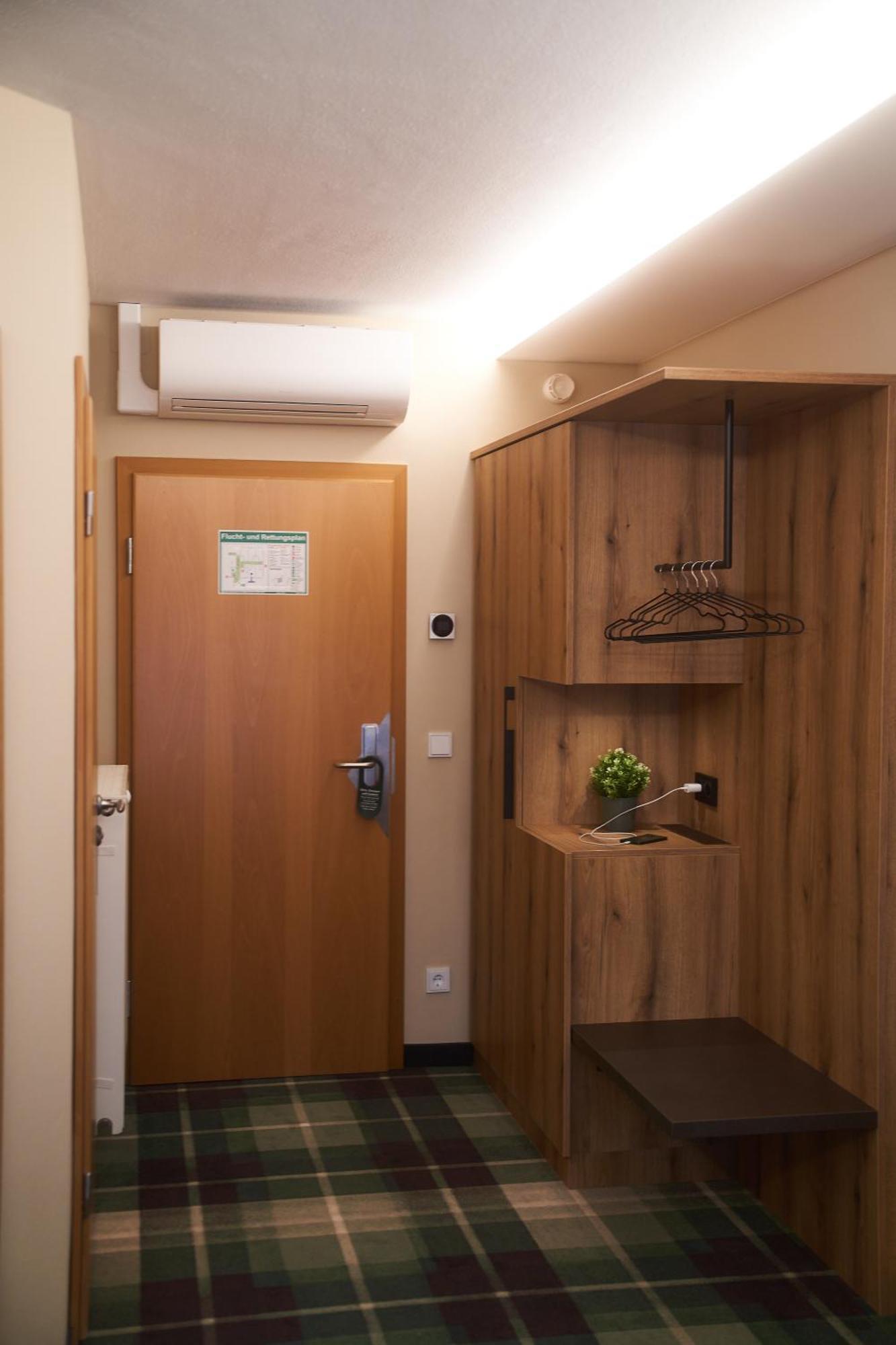 Hotel Restaurant Erber Ismaning Zewnętrze zdjęcie