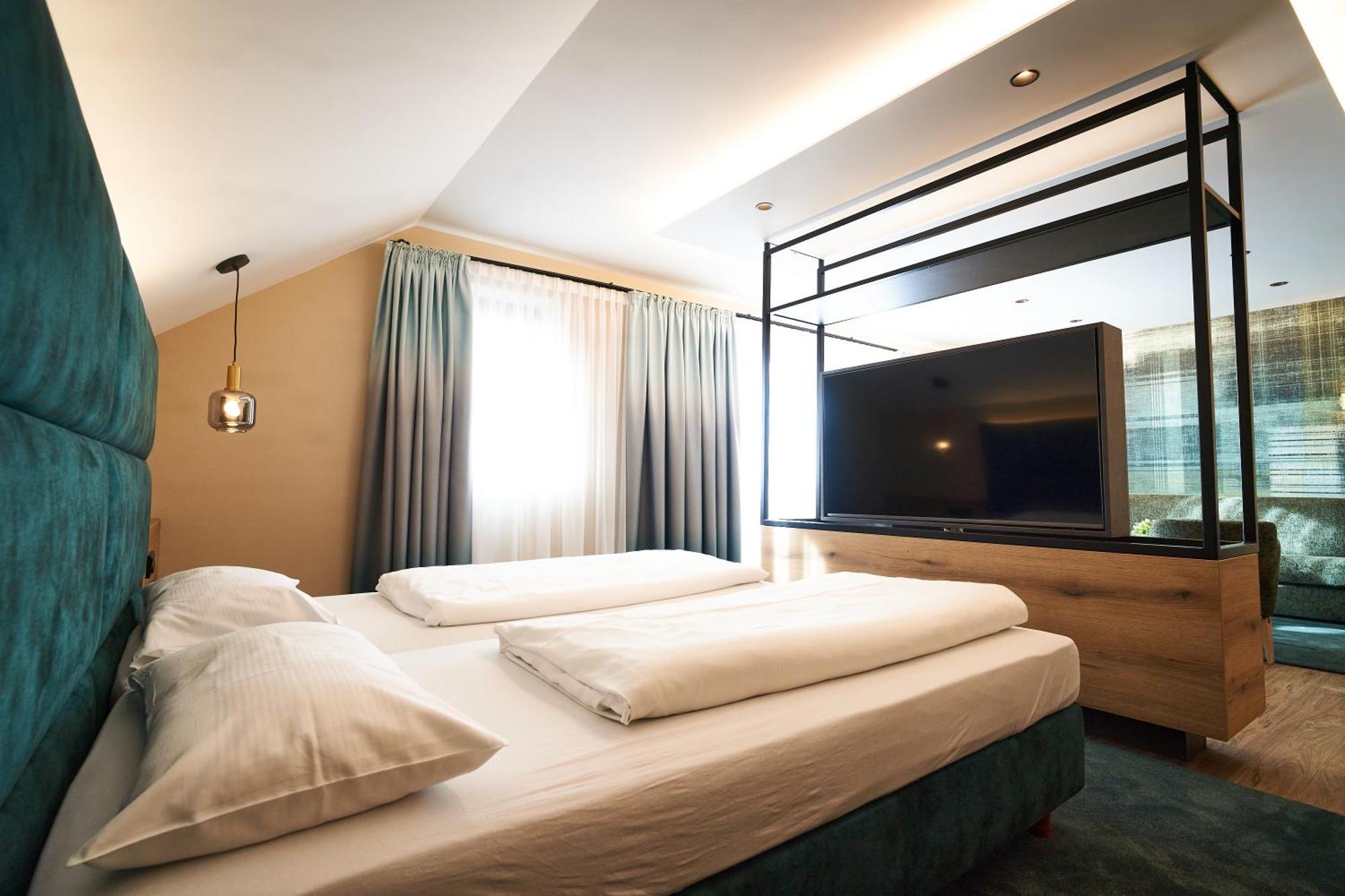 Hotel Restaurant Erber Ismaning Zewnętrze zdjęcie