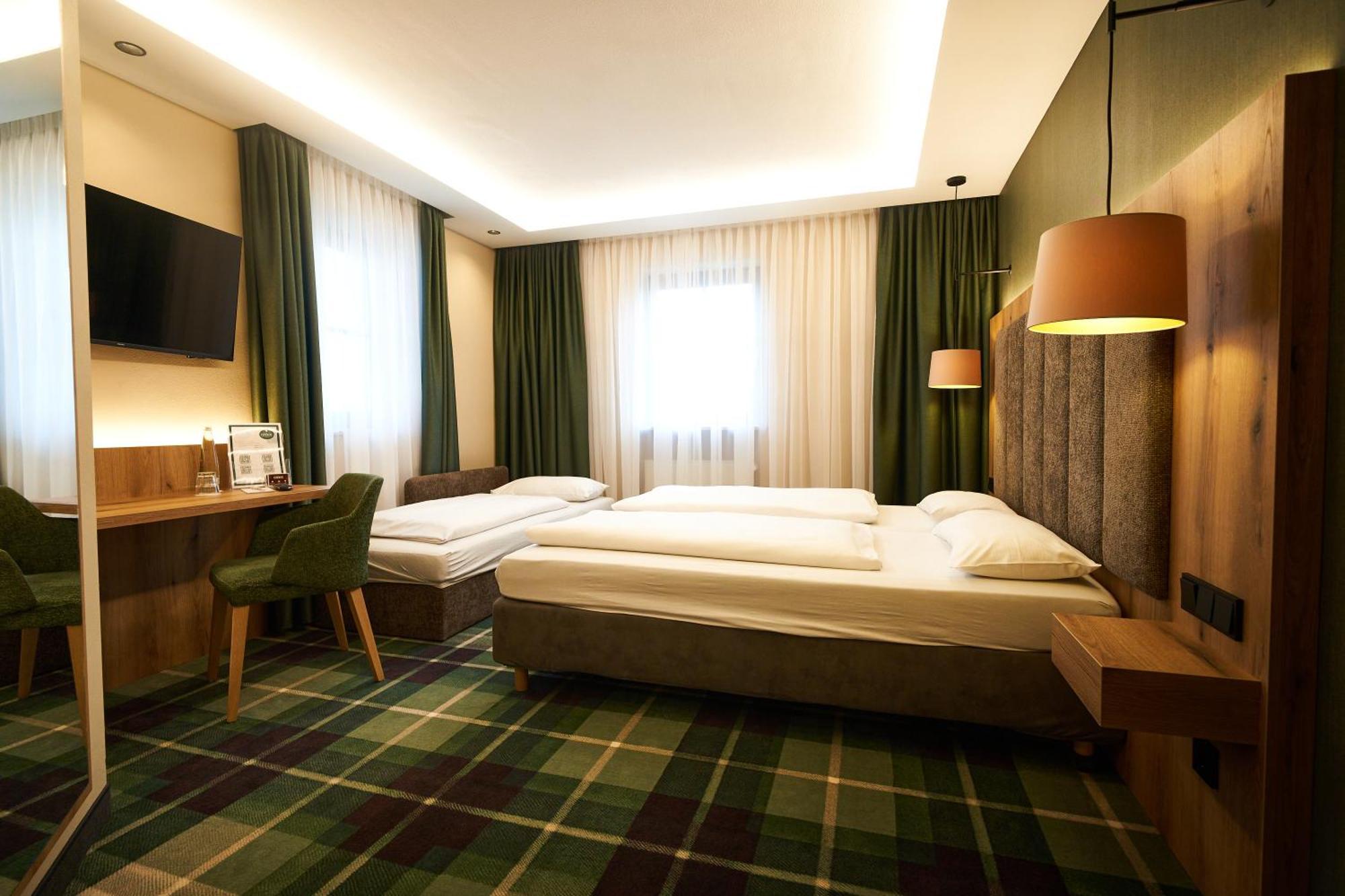 Hotel Restaurant Erber Ismaning Zewnętrze zdjęcie