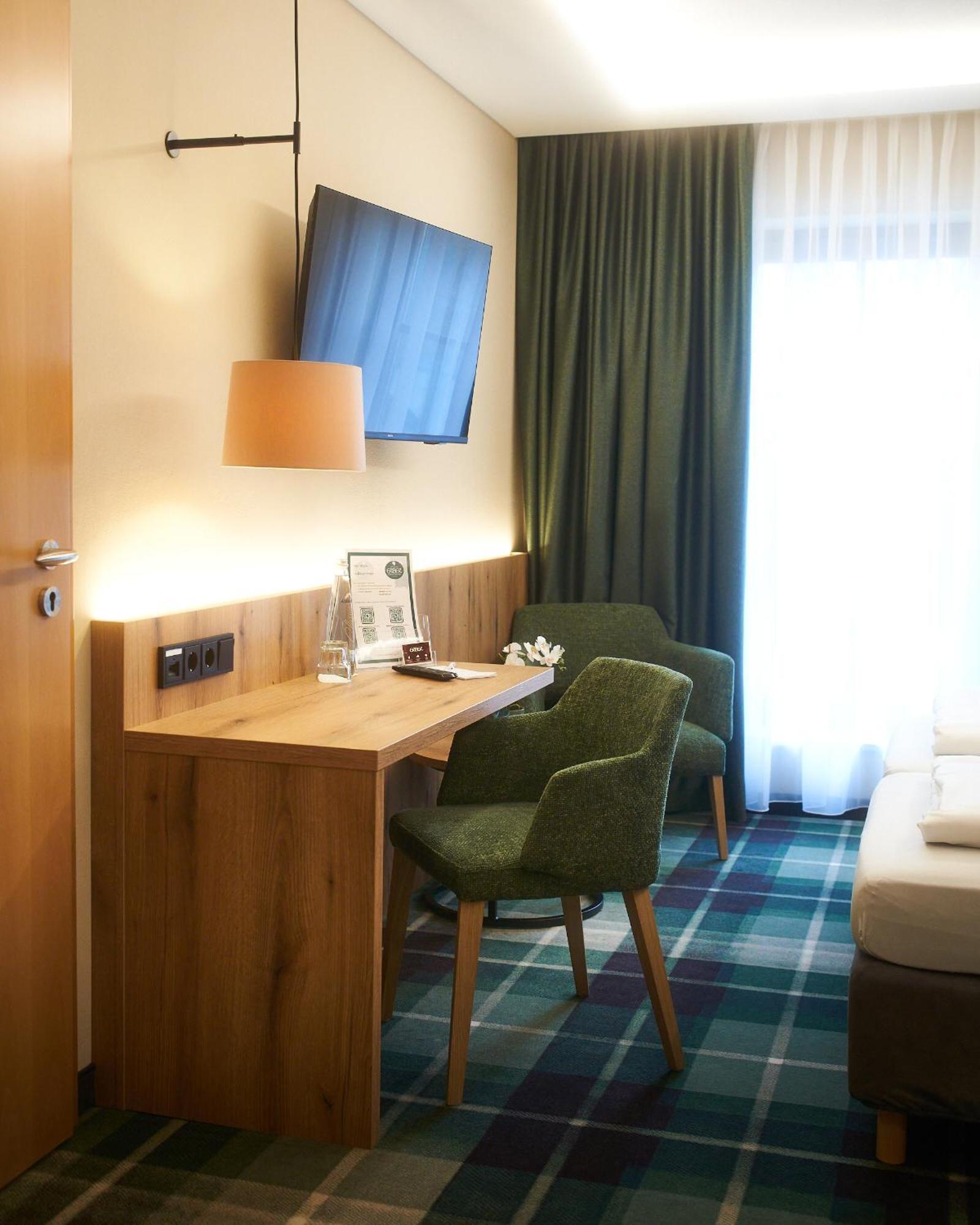 Hotel Restaurant Erber Ismaning Zewnętrze zdjęcie