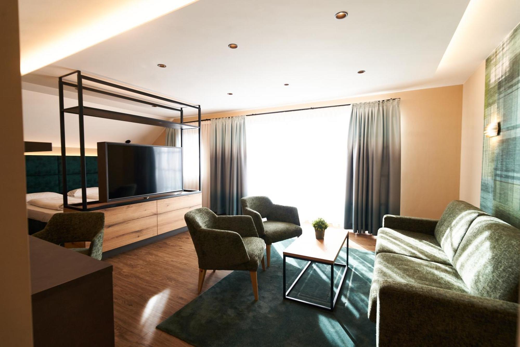 Hotel Restaurant Erber Ismaning Zewnętrze zdjęcie