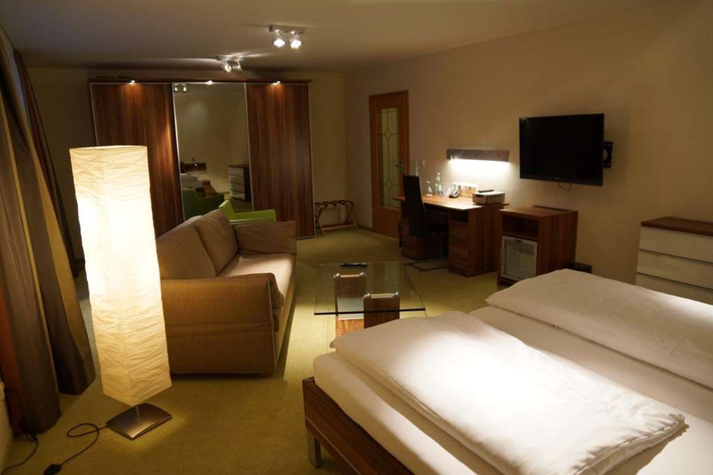 Hotel Restaurant Erber Ismaning Zewnętrze zdjęcie